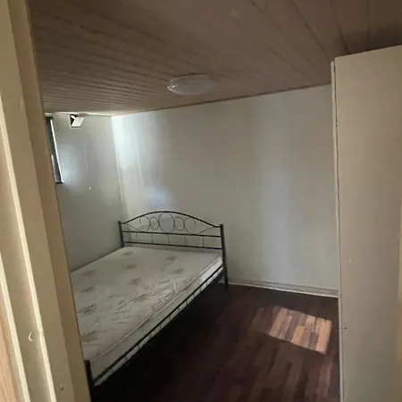 Mandskabs Hus * Arre